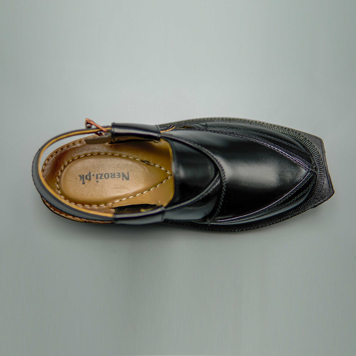 Nerozi Chappal Hand Crafted Black Colour