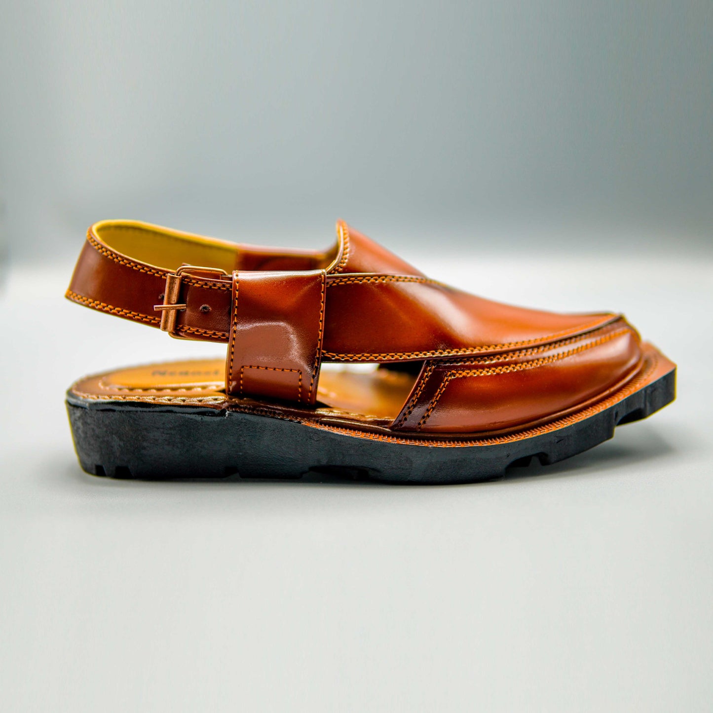 Nerozi Chappal Hand Crafted